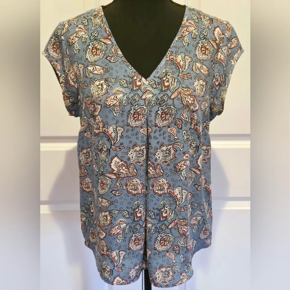 DR2 Floral V-Neck Flowy Patterned Blouse Blue Pink Sz Sm - Picture 2 of 7